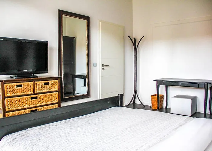 EXKLUSIVE 2 Zimmer Wohnung mit Balkon in Top Lage!