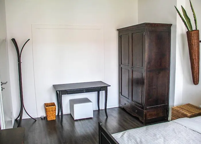 Exklusive 2 Zimmer Wohnung Mit Balkon In Top Lage!