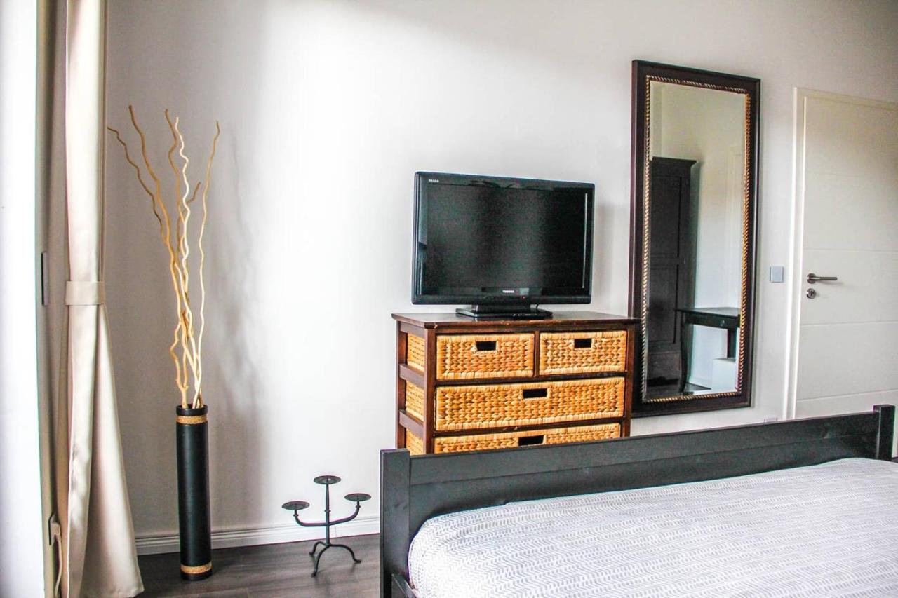 Exklusive 2 Mit Balkon In Lage! Appartement *