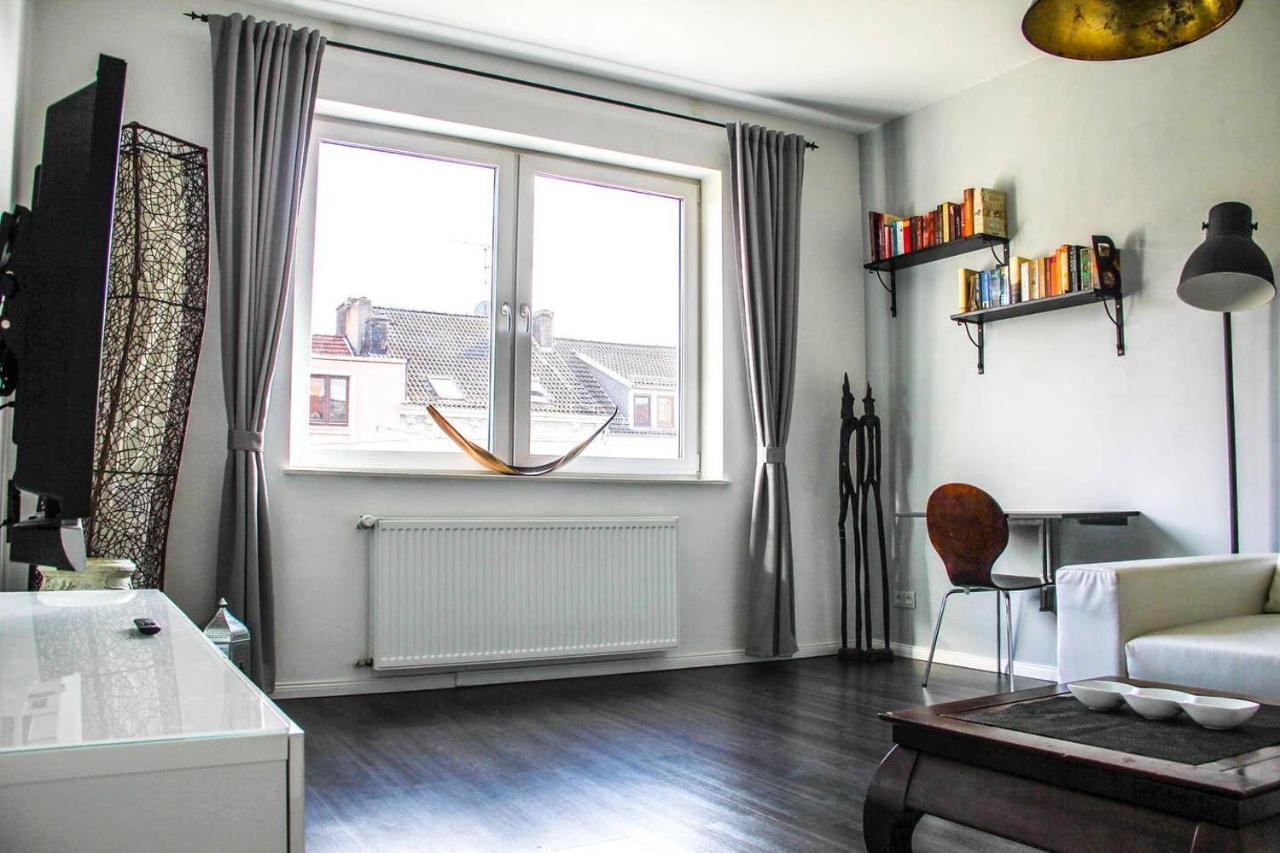Appartement Exklusive 2 Mit Balkon In Lage! BRE