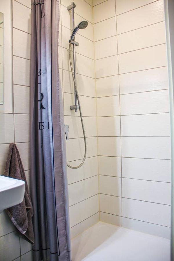 Appartement Exklusive 2 Mit Balkon In Lage!